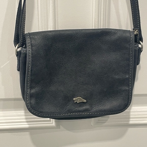 Roots Bags Roots Crossbody Black Leather Bag Small Purse Poshmark